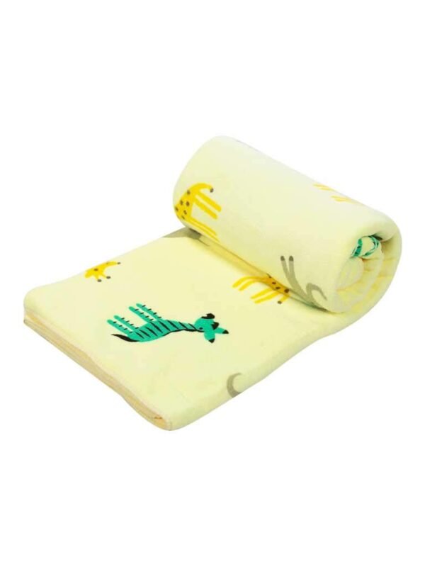 Mee Mee Micro Fiber Baby Bath Towel for New Born | Wash Cloth, Quick Absorbent, Extra Soft Cotton Towels for Kids/Toddlers/Infants/Babies, Pack of 1, Yellow 70X110 CM - Image 4