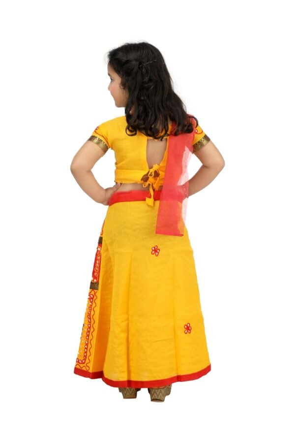BookMyCostume Radha Gujarat Garba Navratri Indian State Fancy Dress Costume for Girls and Women - Without Jewellery - Image 3