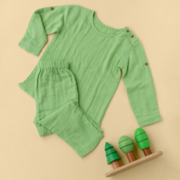 Aranya With Green Pajama Gift Set | Wooden Stacker and Muslin Pajama Combo | Handmade in India | Natural Wood Toy for Children | Birthday Gift (1-2 Years)