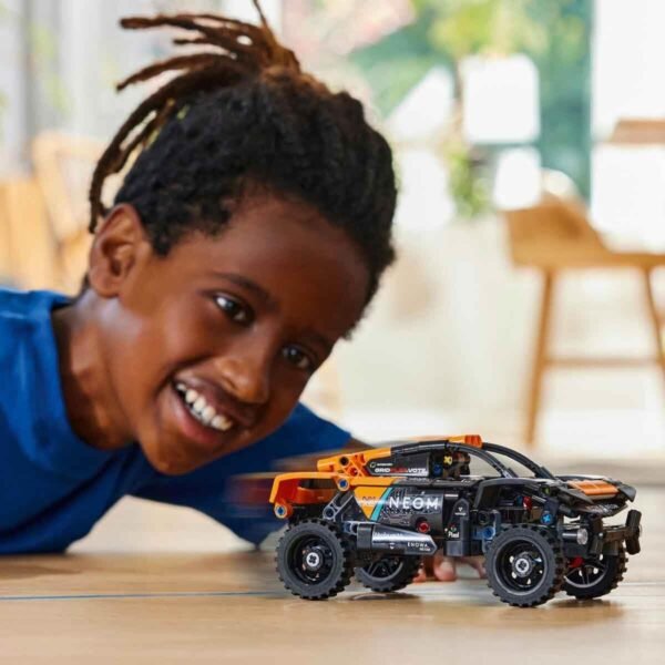 LEGO Technic NEOM McLaren Extreme E Race Car 42166 (252 Pieces) - Image 6