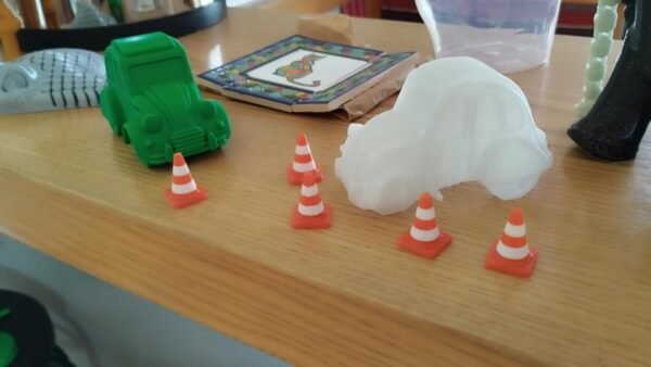 3D Printed Miniature Traffic Cones Play Toys Training Roadblock Signs Children Educational Toy DIY Doll House Decor (Set of 10) - Image 6