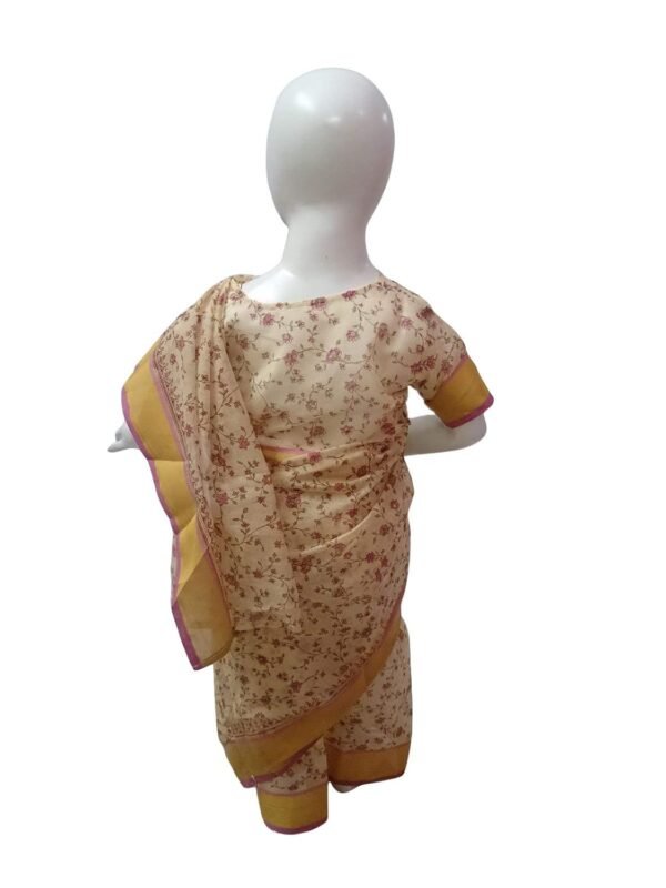 BookMyCostume Principal Headmistress Professional Classic Sari with Necklace Kids Fancy Dress Costume 6-7 Years - Image 5