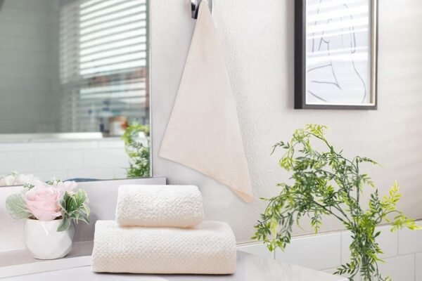 Ultra Soft Cotton+Velvet Bath Towel Set, which Includes Bath Towel with Hand/Face Towel for Women & Children 300 GSM Set of 2 (140 * 70cm+75 * 35cm) (HC_Towel_White_) - Image 3