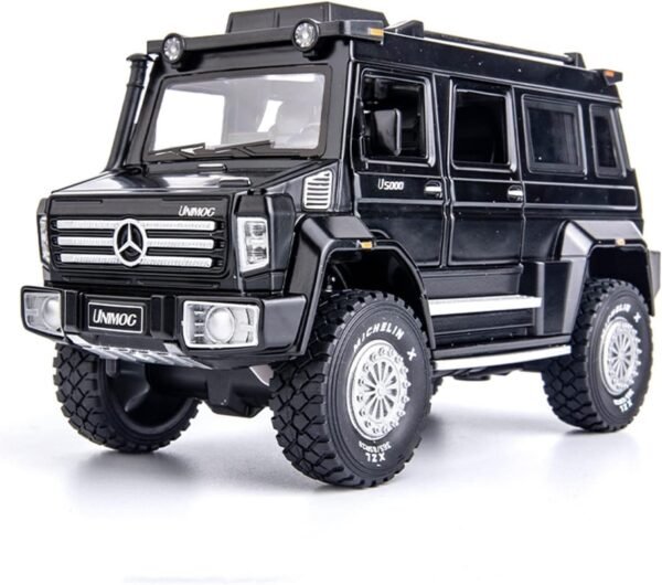 1:24 Unimog U5000 Diecast Metal Pull Back Car with 6 Openable Doors with Sound and Light Toy Decoration car Best Gift Toys for Kids ?Colors as Per Stock?