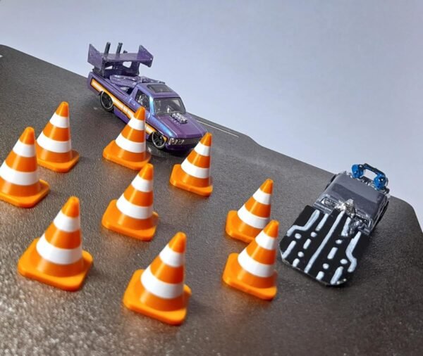 3D Printed Miniature Traffic Cones Play Toys Training Roadblock Signs Children Educational Toy DIY Doll House Decor (Set of 10) - Image 3