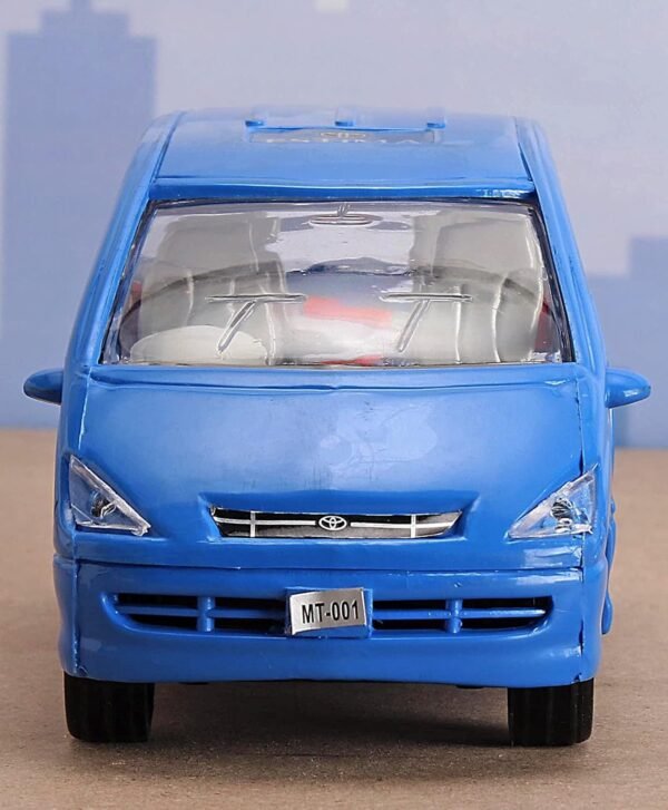 Shinsei Kid Innova Estima Car Maintenance Free Pullback Spring Action Race Toy Gift for Boys 5+ Years. Strong Abs Plastic, No Sharp Edges, Bis Certified. Pack of 1, Color Blue