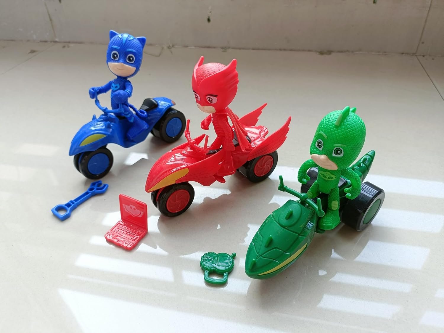Cartoon Superhero PJ Masks Toy Set with 3 Hero Figures with Accessories and 3 Villains, Action Play Set for Children Ages 3+ - Image 3