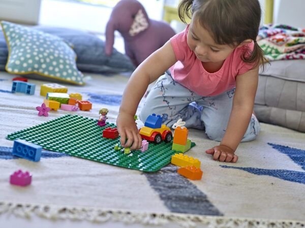 Lego 2304 DUPLO Classic Large Green Building Plate, Toys for Preschool Kids - Image 2